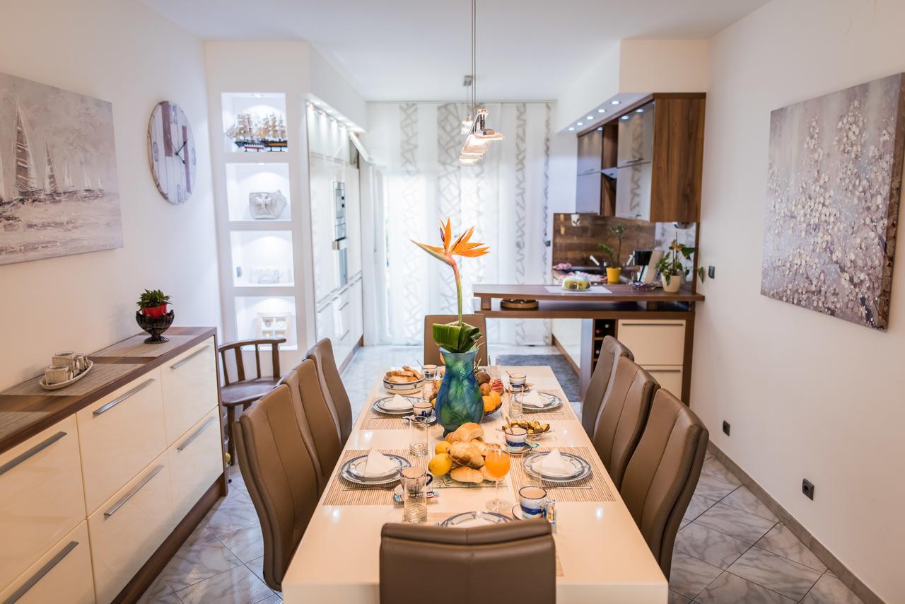 LCT Blue Lions Apartments Podstrana Chambre photo