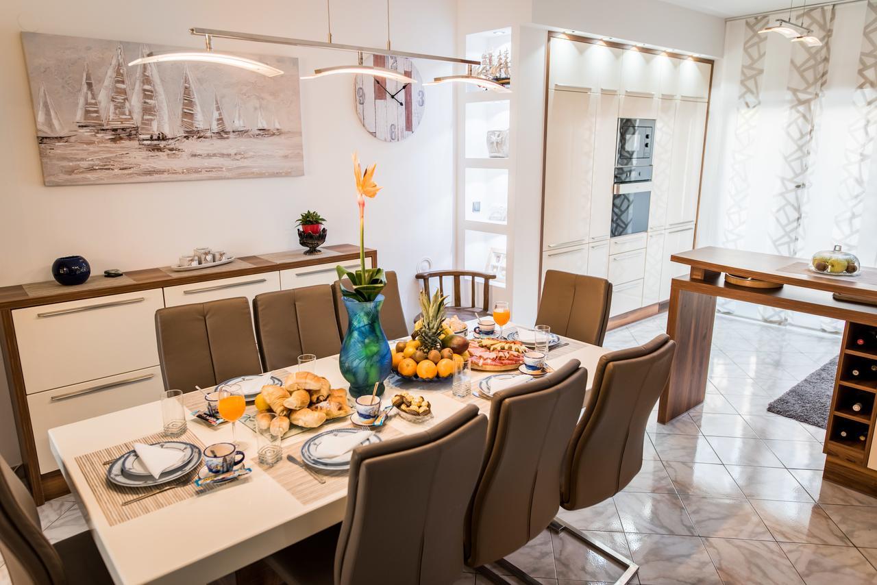 LCT Blue Lions Apartments Podstrana Extérieur photo