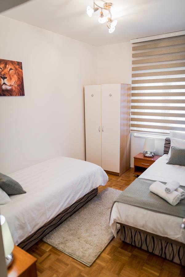 LCT Blue Lions Apartments Podstrana Extérieur photo