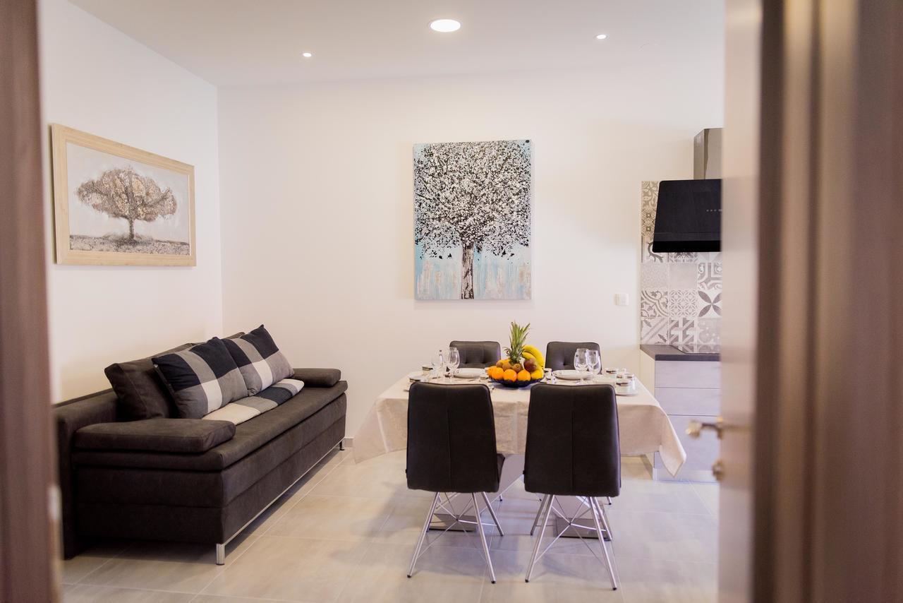 LCT Blue Lions Apartments Podstrana Extérieur photo