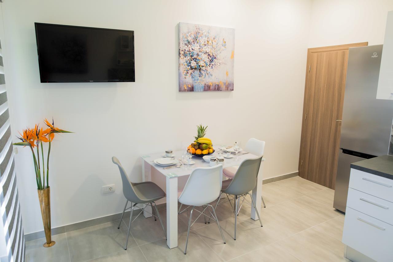 LCT Blue Lions Apartments Podstrana Extérieur photo