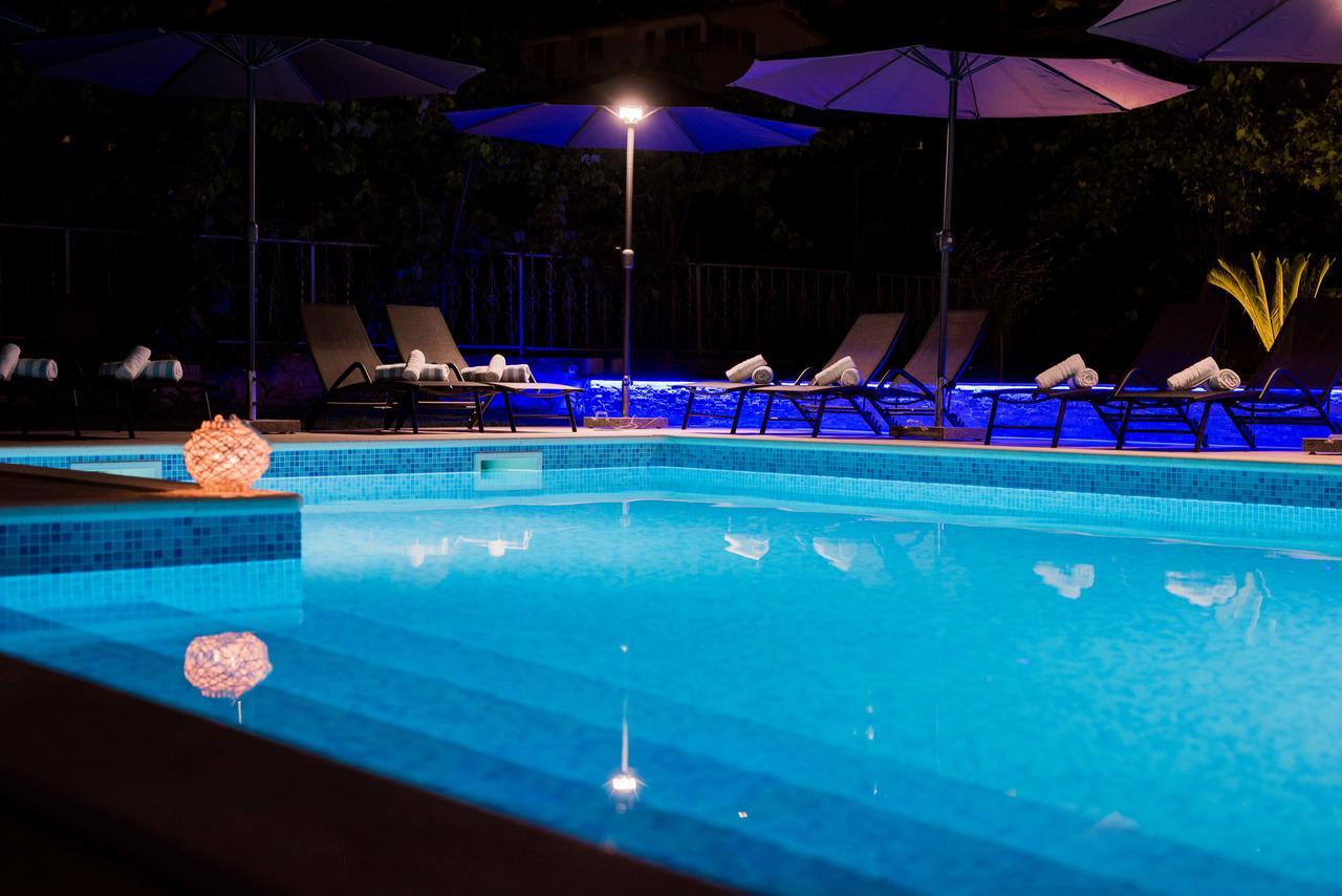 LCT Blue Lions Apartments Podstrana Extérieur photo